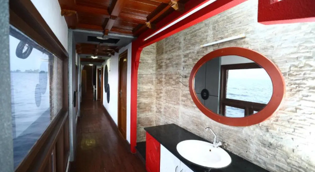 Люкс Superior Beach Paradise Day Cruise Houseboat