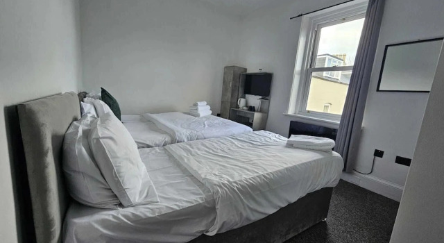 Edinburgh City Hotel, Book Hotel Hoteller i Edinburgh med parkering, Parkering