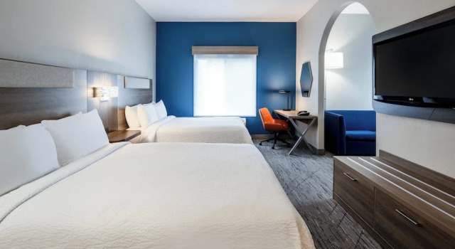Четырёхместный люкс Holiday Inn Express Vancouver North - Salmon Creek by IHG