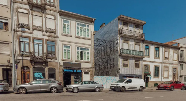 Downtown Suites by Vacationy, Забронировать Отель Порту Регион Порту, рядом с Lapa Metro Station