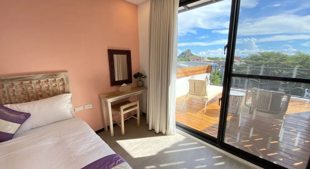 Двухместный номер Standard с балконом и с видом на море Kenting Sunhow Inn