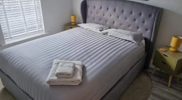 Апартаменты Lichfield 2-bed whole apartment