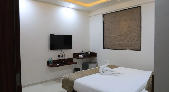 Номер Luxury StayBird - Silver Oak, An Apartment Hotel, Kharadi