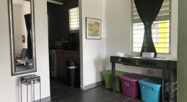 Vieques Good Vibe Guest House, Reserva ahora Albergue Vieques Ceiba