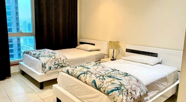 Brightline Property in Marina for Short Term Rent, Забронировать Апартаменты/квартира Отели Эмирата Дубая с парковкой, рядом с Остановка трамвая Marina Towers, Парковка