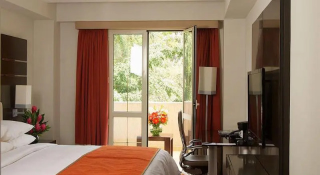 Двухместный номер Standard Altamira Village Hotel & Suites