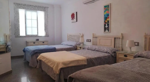 La Carihuela, 1ª Línea, Playa, Fire Stick Amazon, Parking, 2 dorm, 5 pers, Забронировать Отель Торремолинос Коста-дель-Соль, рядом с Аквалэнд Торремолинос