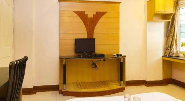 OYO 331 Hotel Skanda Shelters