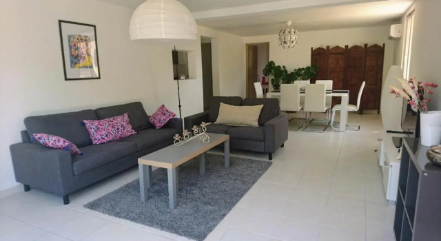 Appart indépendant dans propriété 4000 m2 Luberon, Rezervasyon Daire Luberon daireler, Daire