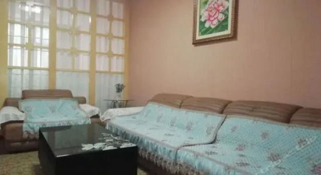 Xinyijia Express Hotel (Jiaozuo University Store), Prenota Hotel Hotel a Henan con parcheggio, Parcheggio