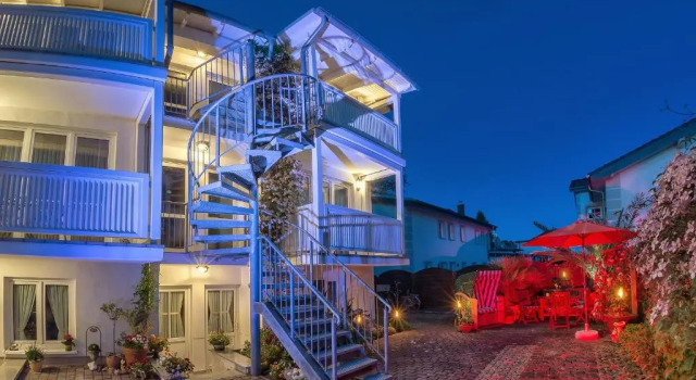 Апартаменты Haus Mozart Fewo mit Balkon