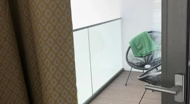 UniQue 106, Varaa Huoneisto Hotellit Pommeri pysäköinnillä, Pysäköinti