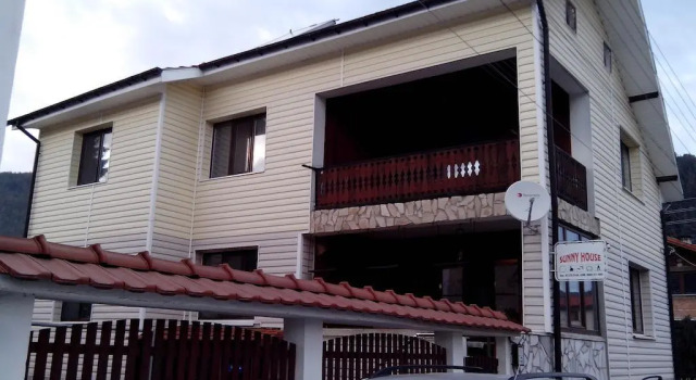 Sunny House, Buchen Sie Pension Gästehäuser in Sofia, Pension
