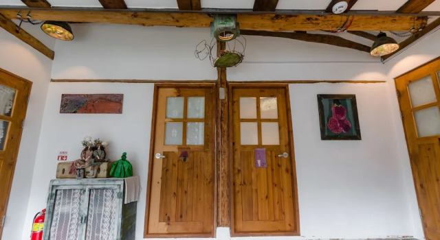 Sum Guesthouse, Забронировать Отель Чонджу Чолла-Пукто, рядом с Конфуцианская школа хянгё в Чонджу