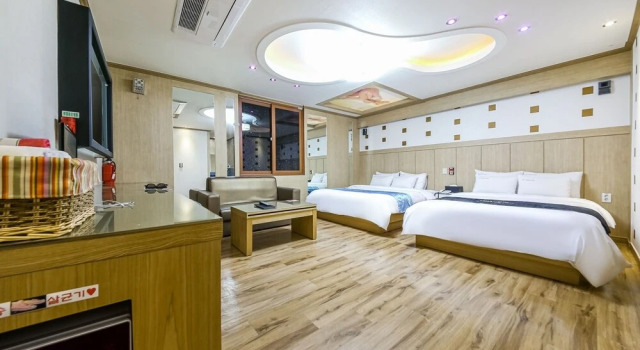 Yeosu Apple Hotel, Reserva ahora Hotel Hoteles en Jeolla del Sur con aparcamiento, Aparcamiento