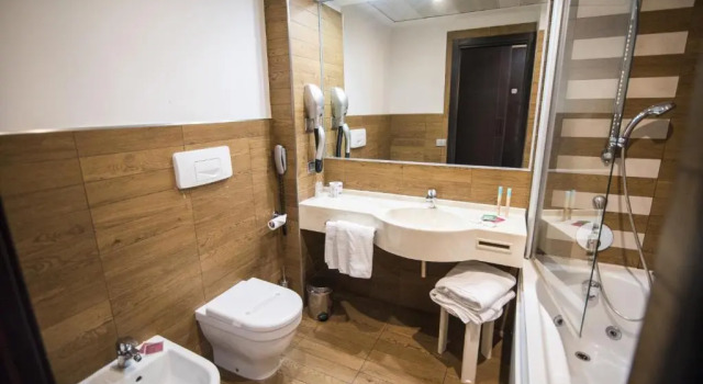 Двухместный номер Comfort E Hotel