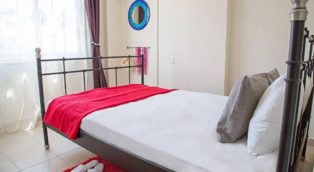 Paphos Love Nest Apartment, Boek Appartement Hotels in Paphos met parkeren, in de buurt van Faros Beach, Parkeren