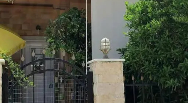 Vicky's house, Забронировать Отель Мирина 