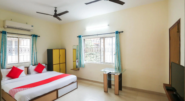 OYO 67427 Saga Guest House, Prenota Affittacamere Calcutta 