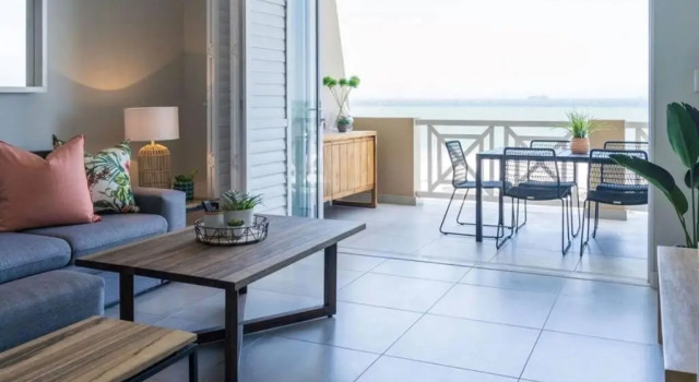 Waterfront Getaway, 2 Bedroom Seaside Bliss