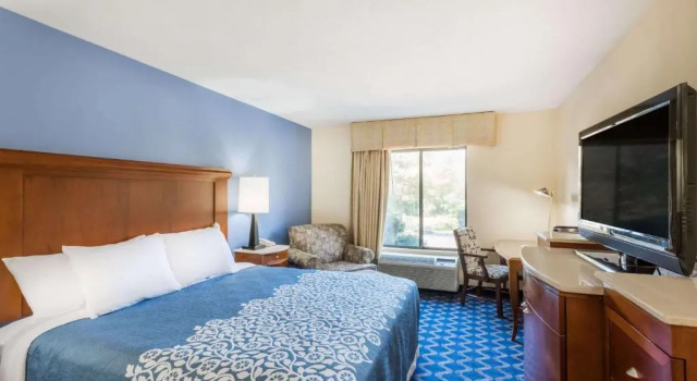 Aderi Hotel Near Casino, Rezerwuj Hotel Hotele w New England z basenem, Basen