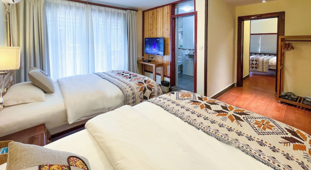 Трёхместный номер Standard Snow Lion Riverside Resort