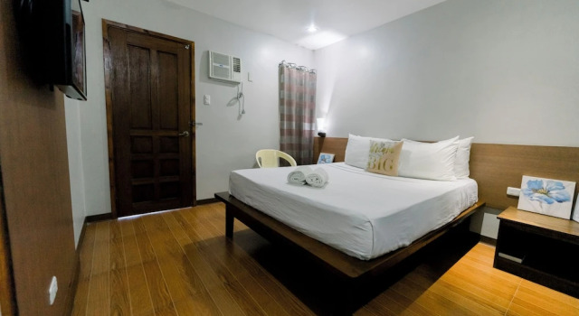 Madonna Hometel and Suites