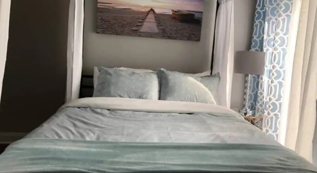6151 Sandcrest · Next to Universal. Pool Sleep 9. Walk to Park, Book Feriehus Villaer i Doctor Phillips, Villa
