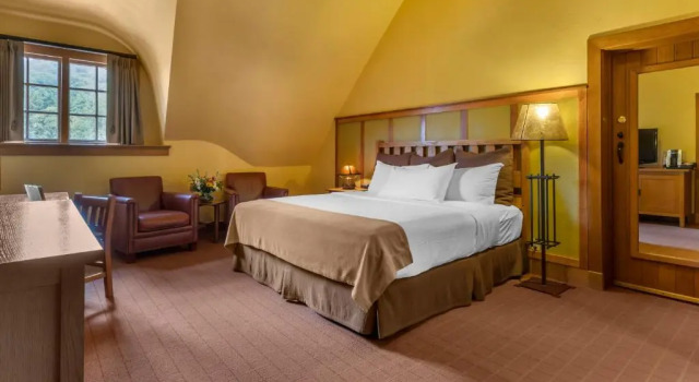 Двухместный номер Standard с красивым видом из окна The Omni Grove Park Inn & Spa - Asheville