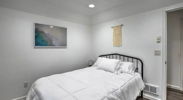 Коттедж Pet-friendly PNW Home, 1 Mi to Rockaway Beach
