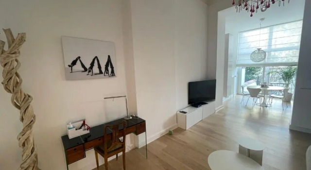 Апартаменты Apartment in trendy Chatelain center Brussels area Little Garden Internet wifi