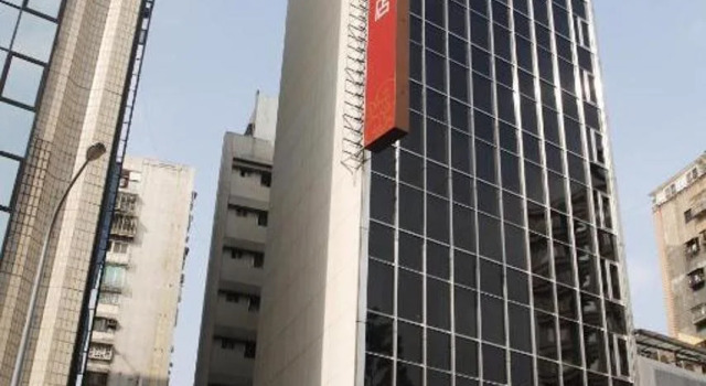 Hotel B