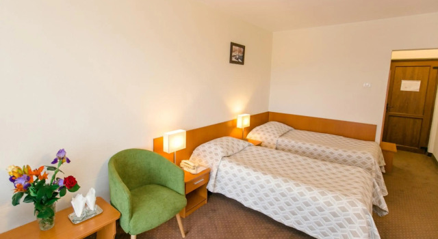 Hotel Poienita, Rezervovat Hotel Hotely v Bihor s parkováním, Parkování