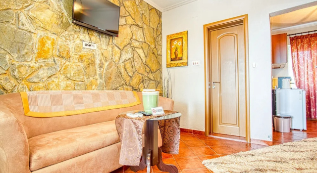 Апартаменты Comfort с 2 комнатами с балконом и с видом на море Apartments Tati