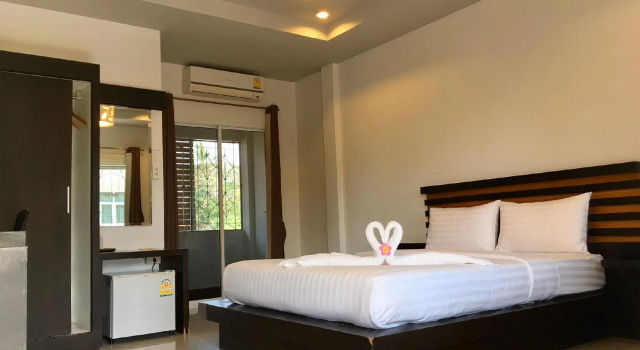 Baan Ing Daan, Varaa Hotelli Hotellit North-Eastern Thailand pysäköinnillä, Pysäköinti