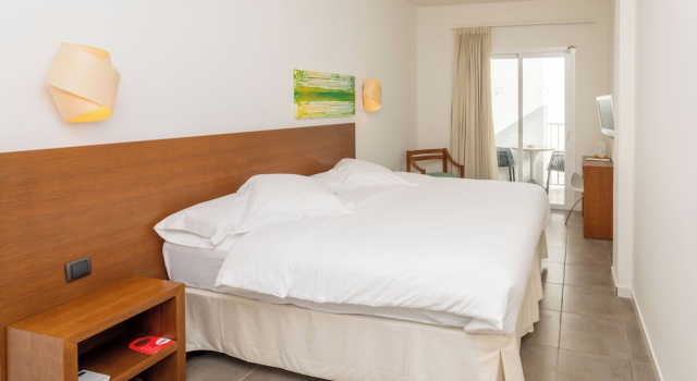 Двухместный номер Standard с балконом Es Mitjorn Hotel