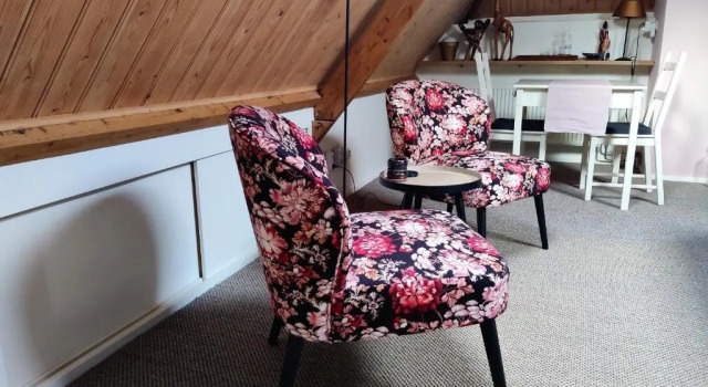 De Buurvrouw Nr.18, Book Hotel Beekbergen Veluwe