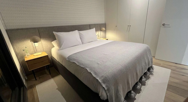 w Chic Urban 3BR w Sunny Terrace in Chueca, Забронировать Апартаменты/квартира Апартаменты Мадрида, рядом с Asociación Española de Cooperación Europea, Апартаменты/квартира