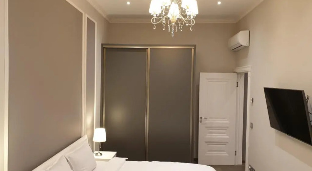 MARBEO 5 Star Luxury Suites - Peldu