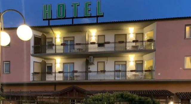 M'ami Bed and Breakfast, Rezervați Pensiune Magliano de' Marsi 