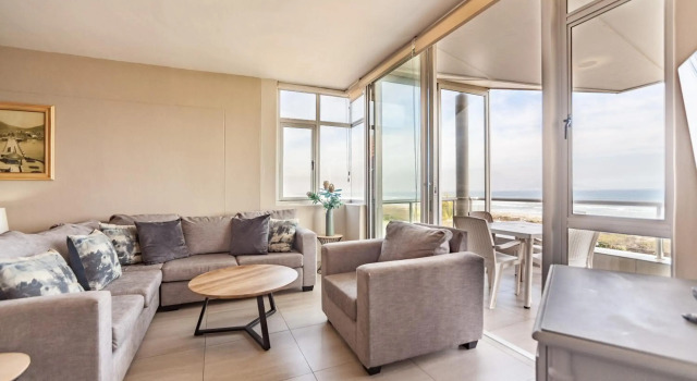 Luxury Private Beachfront 2 bedroom Dolphin Apartment, Blouberg, Cape Town, Забронировать Апартаменты/квартира Отели Cape Peninsula с бассейном, Бассейн