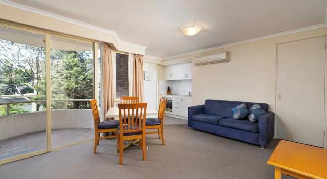 Апартаменты Classic Wahroonga Furnished Apartments