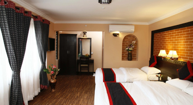 Трёхместный семейный номер Standard с красивым видом из окна Taleju Boutique Hotel