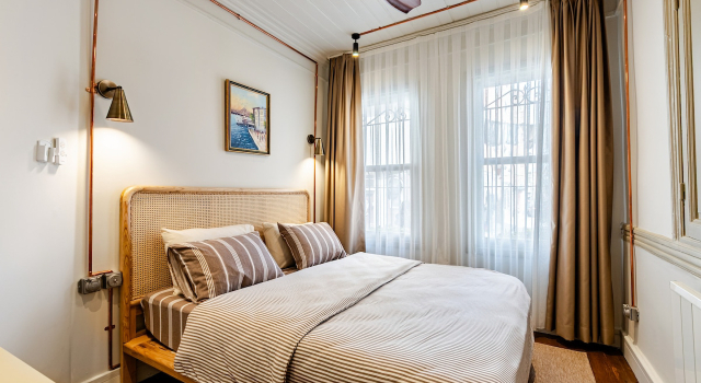 Квартира Two-Bedroom in Historic Mansion Old Town