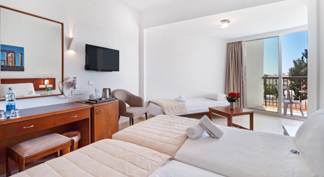 Standard Kahden hengen huone parvekkeella Avlida Hotel