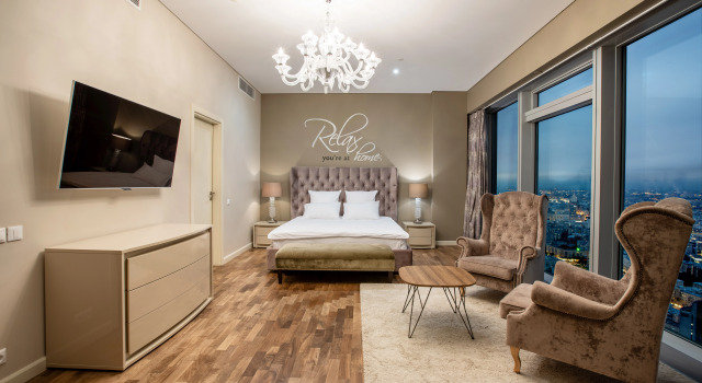 Double Rockmond Apartment Junior Suite No. 58-7 Rockmond 58 Junior Suite 7 King size bed and sofa bed