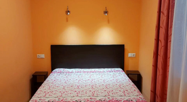 California Guest House, Varaa Matkakoti Gonio 
