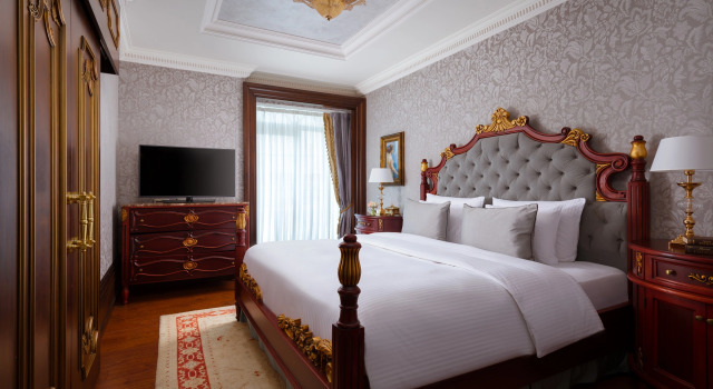 Presidentieel Suite met balkon en  met uitzicht Rixos Almaty Hotel