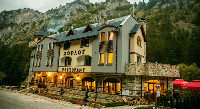 Horlog Castle Guest House, Book Pension Hoteller i Rhodope Mountains med måltider, Halvpension / Fuldpension