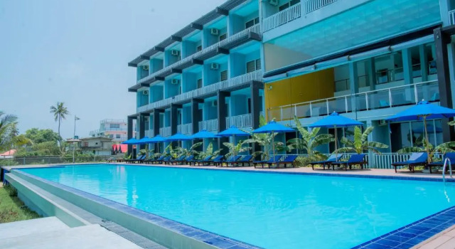 Отель Trincomalee Beach Resort & Spa